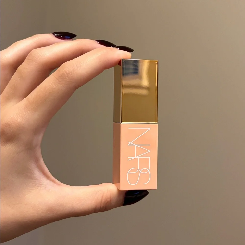 NWT NARS Cosmetics Afterglow Liquid Blush shade dolce vita .23 Fl Oz.